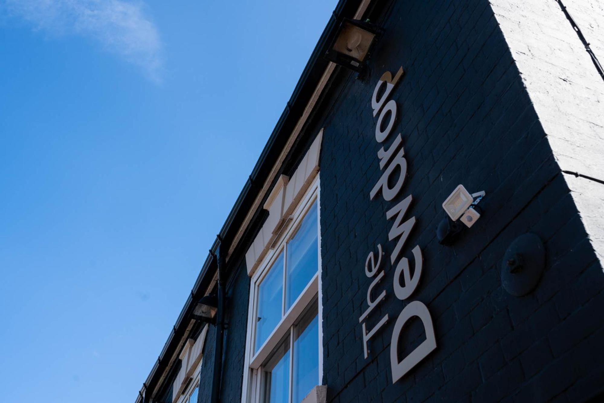 The Dewdrop Inn Worcester Exterior photo