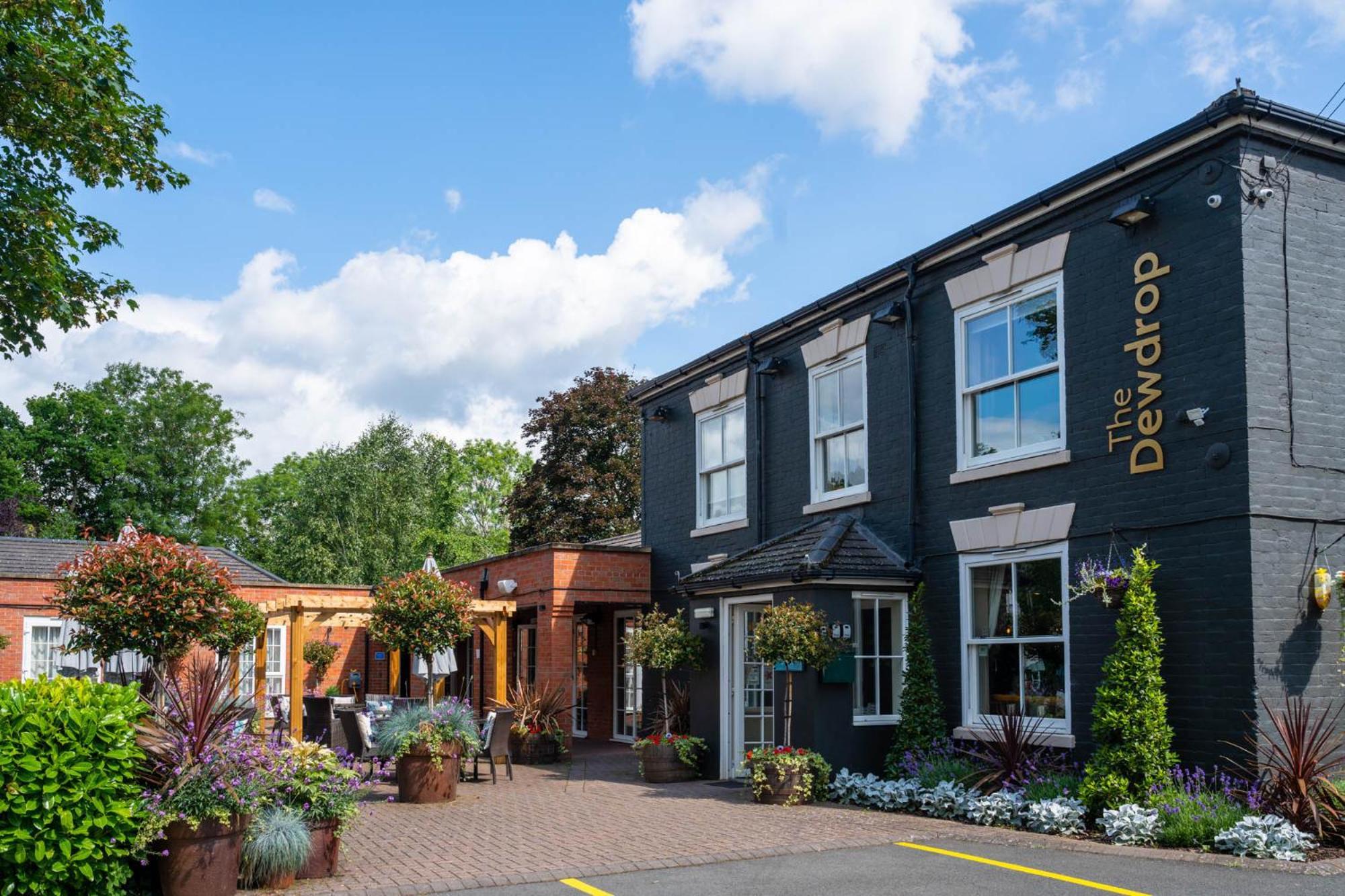 The Dewdrop Inn Worcester Exterior photo